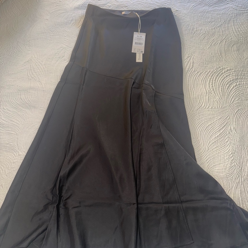 Elegant Black Maxi Skirt